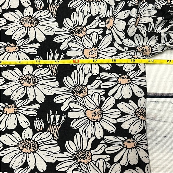 New Northwest Daisy Gathered Sleeve Top M - Picture 8 of 10